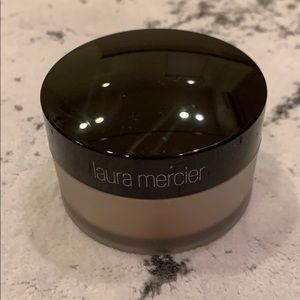 Laura Mercier Setting Powder